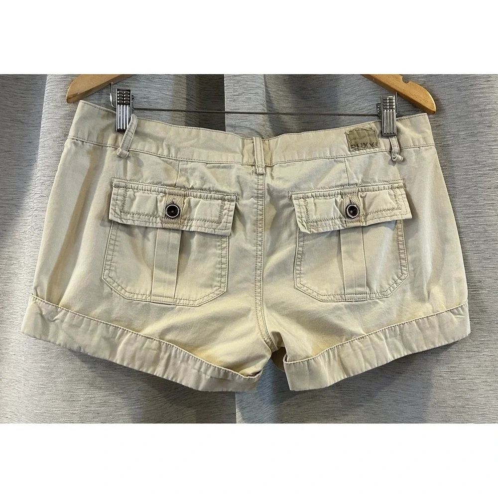 Y2K Low Rise Micro Short‎ Roxy Tan Juniors Size 11 Khaki Surf Skate Beach